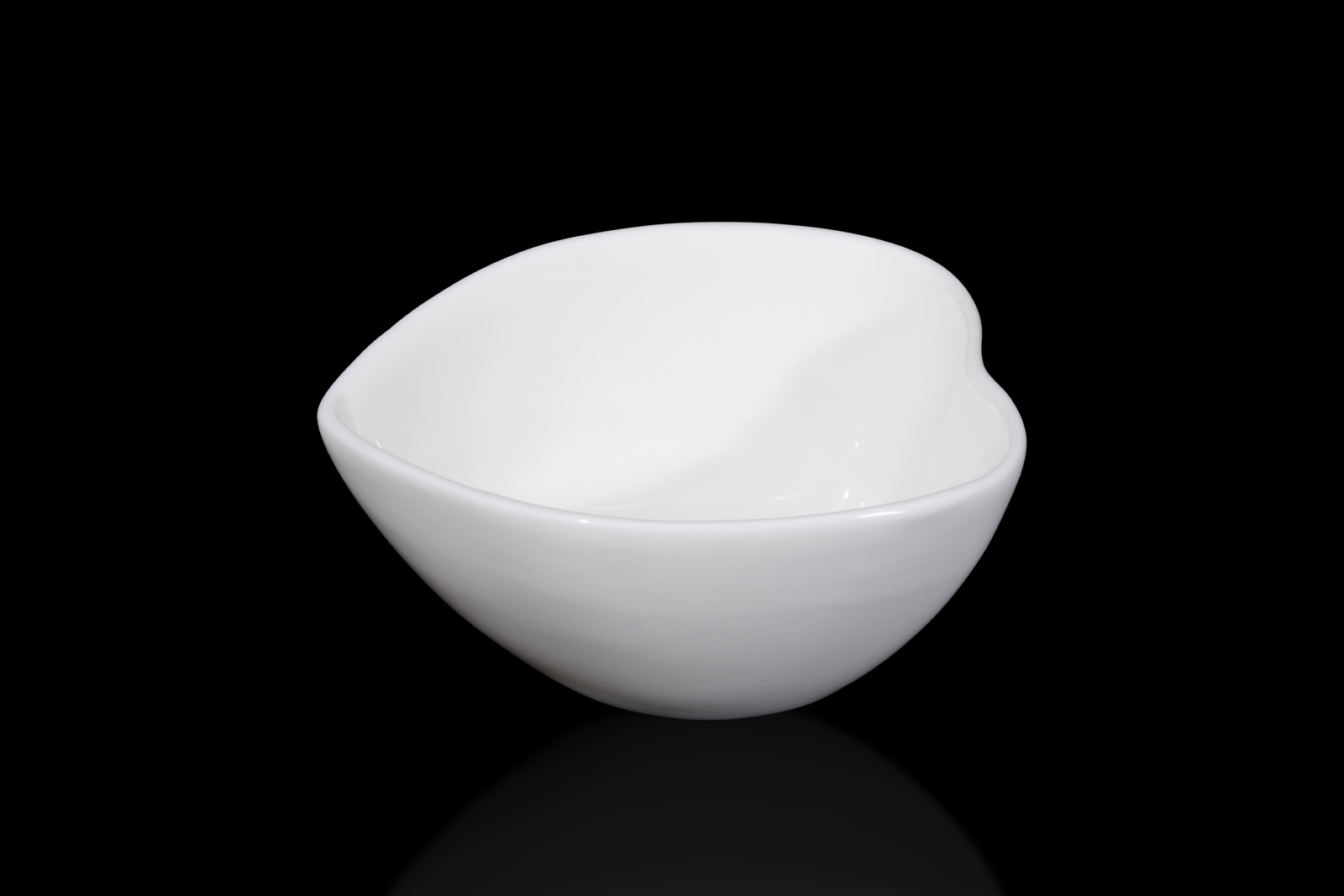 CS7487 Салатник ассиметричный "Сердце" 6.5x5.4см., (50мл)5 cl., фарфор, SandStone, Китай